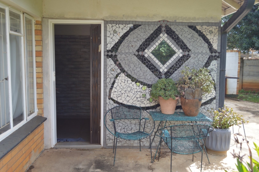 4 Bedroom Property for Sale in Flamwood North West